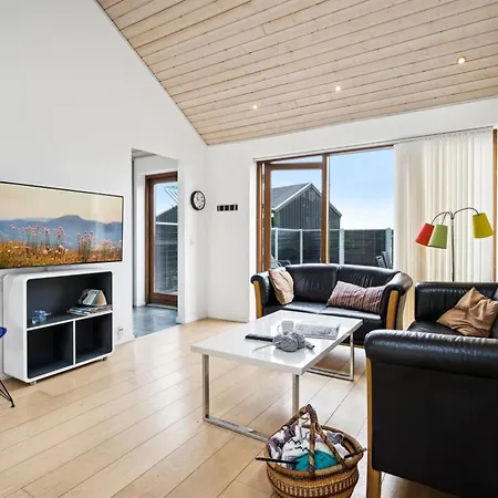 Elara - 200m From The Sea By Interhome アパート Lakolk