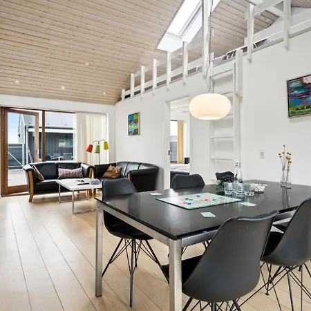 Elara - 200m From The Sea By Interhome Appartement Lakolk