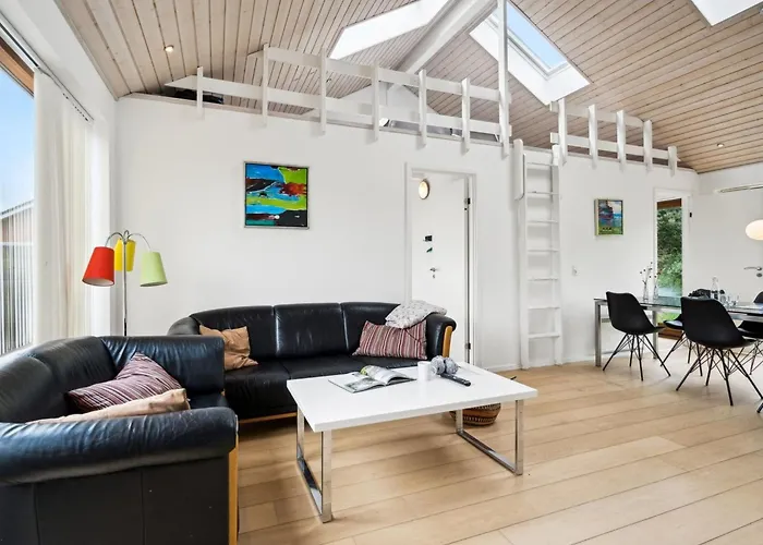 Elara - 200m From The Sea By Interhome